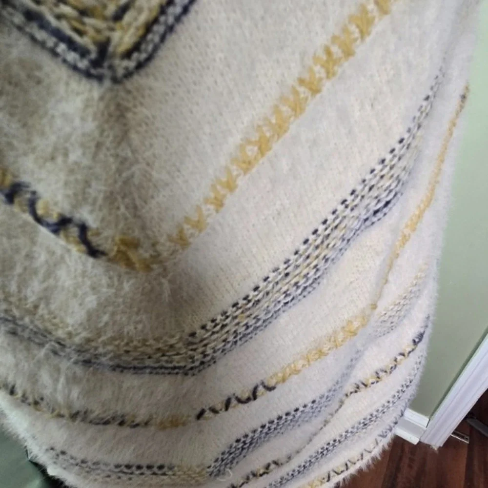Cozy Soft Knit Chevron Cowel Neck Poncho Wrap With Wrist‎  Holes Poncho One Size